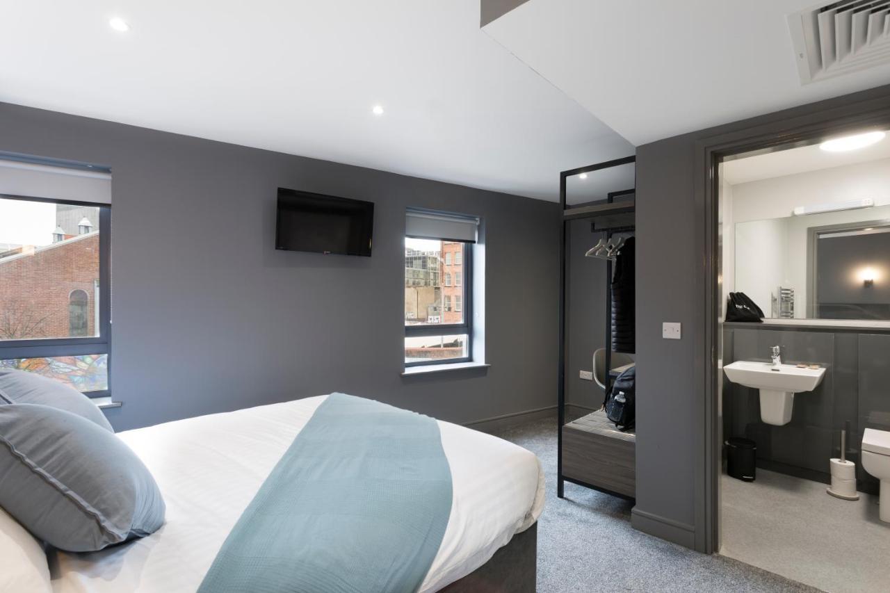 Bank Square Town House Hotel Белфаст Екстериор снимка